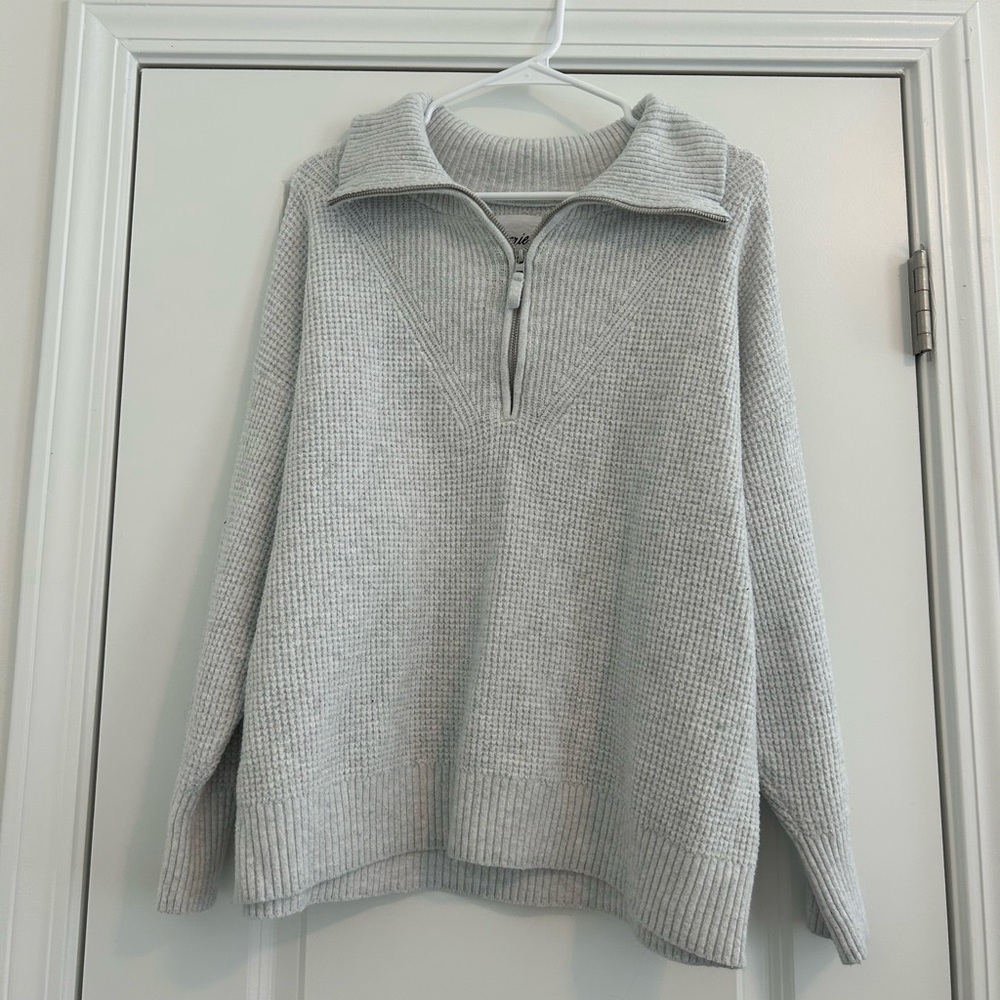 Aerie Gray Zip Up Sweater with Classic Design
